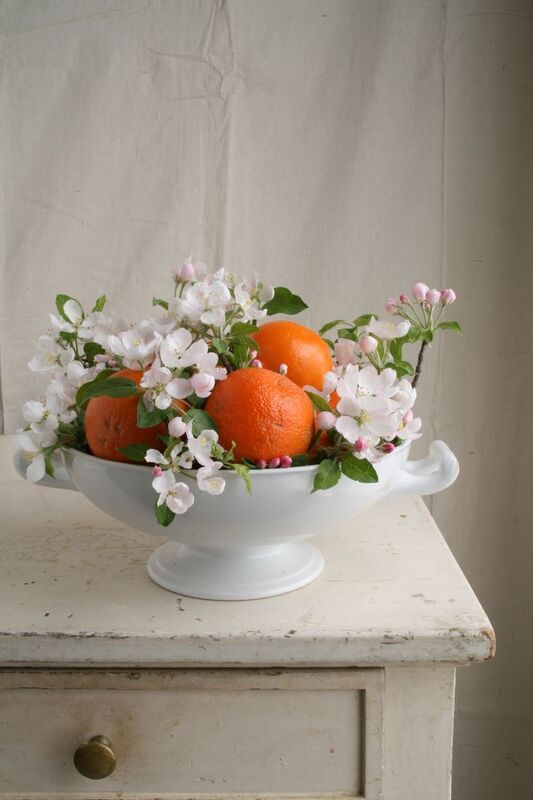 fruit bowl spring decor ideas