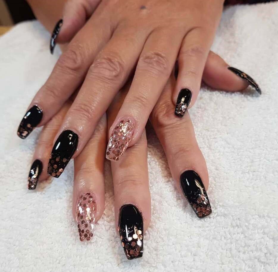 long black and rose gold nail designs
