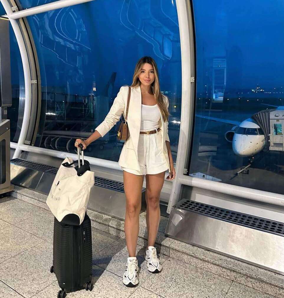 comfy airport outfits summer