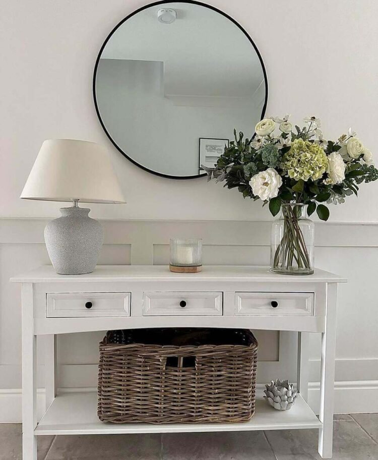 Console Table Decor Ideas for a Stylish Entryway (26 Ideas)