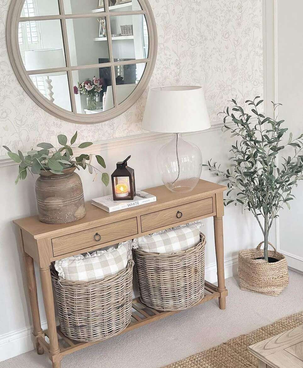 26 Stylish Console Table Decor Ideas to Transform Your Entryway