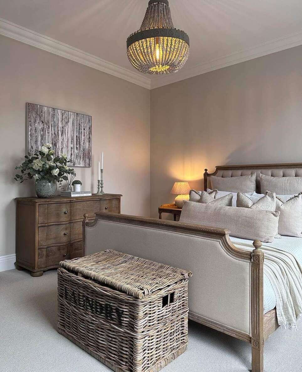 16 Stunning Bedroom Bench Decor Ideas to Refresh Your Sleeping Space