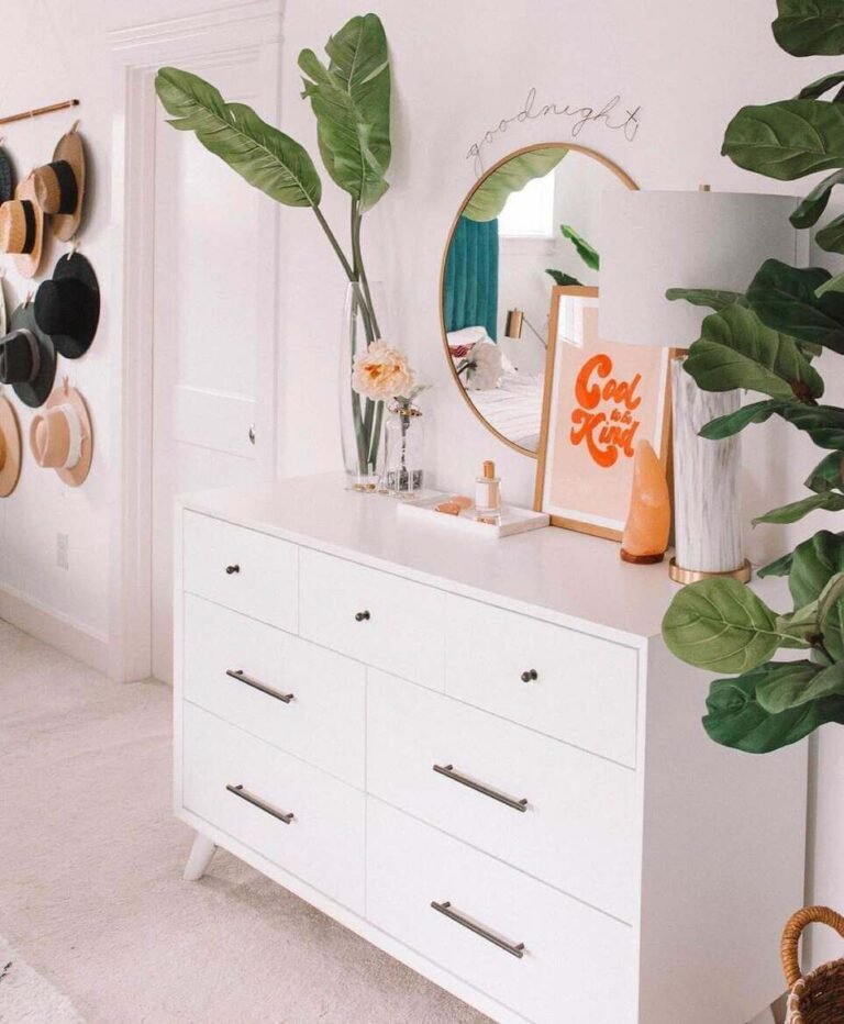 31 Bedroom Dresser Decor Ideas to Give New Life to Your Bedroom