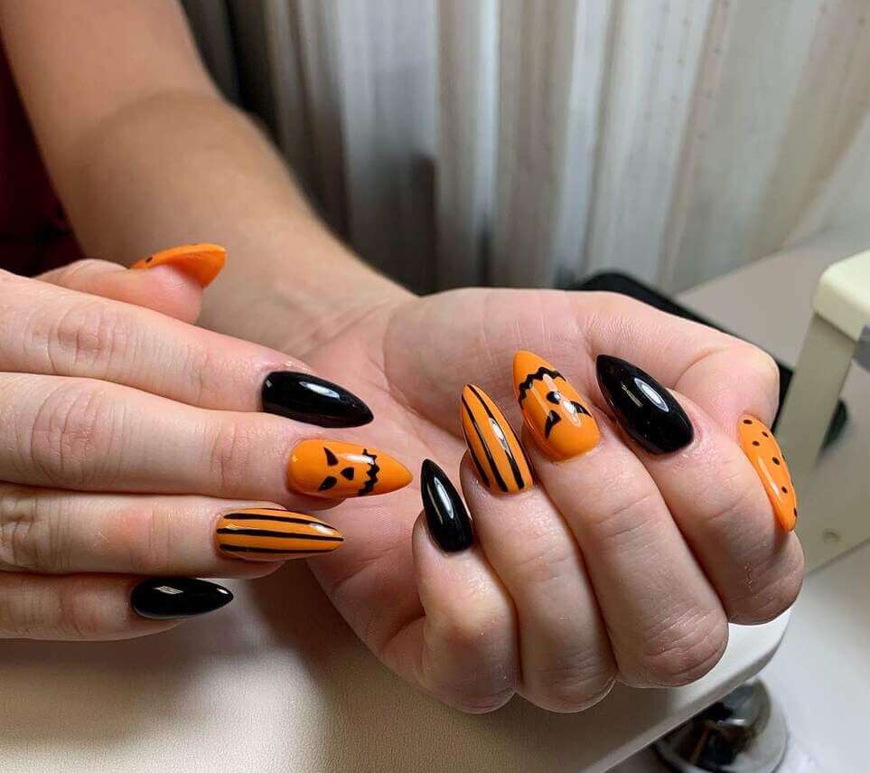 pumpkin halloween nail designs