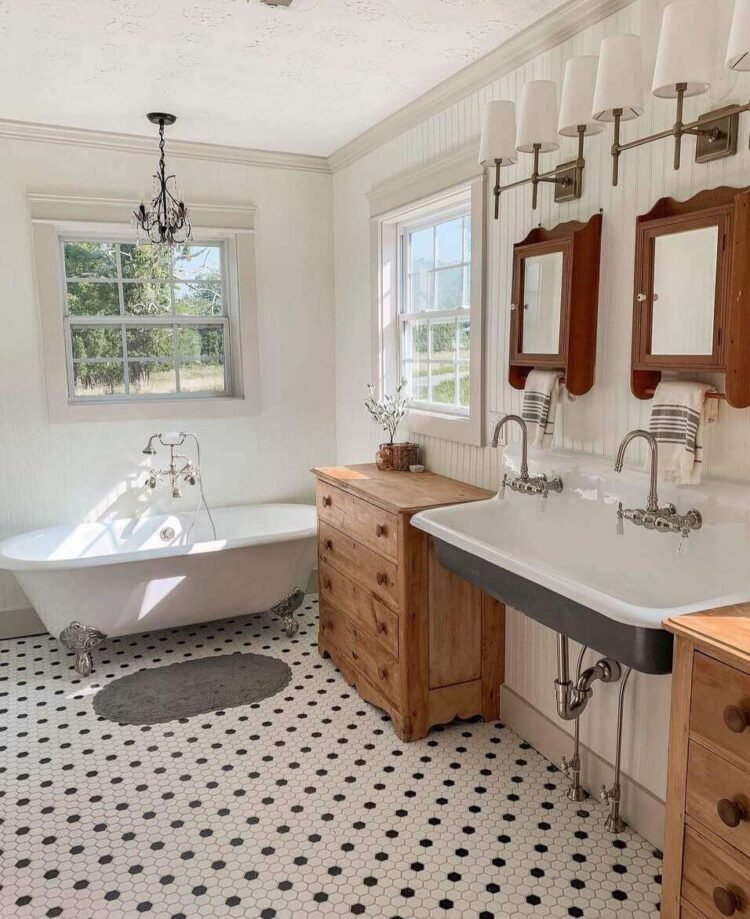 30 Timeless Farmhouse Bathroom Ideas to Inspire Your Next Remodel