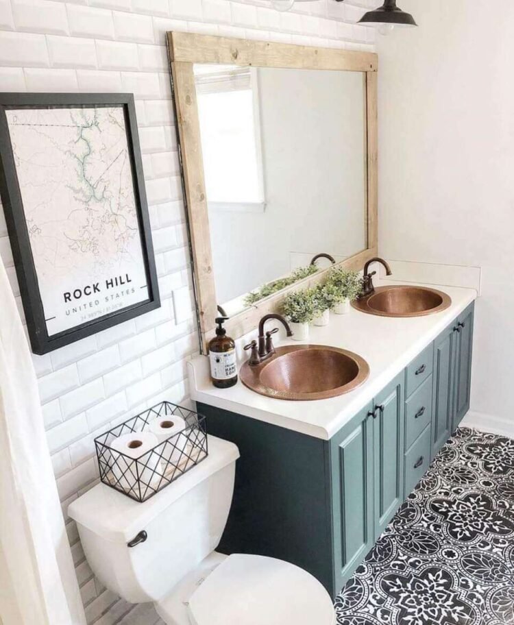 30 Timeless Farmhouse Bathroom Ideas to Inspire Your Next Remodel