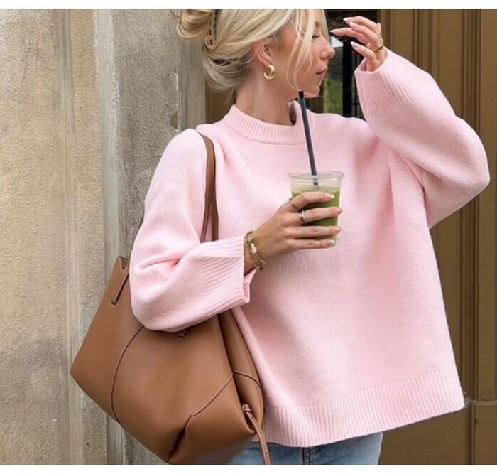 24 Light Pink Sweater Outfit Ideas That’ll Have You Looking Pretty in Pink