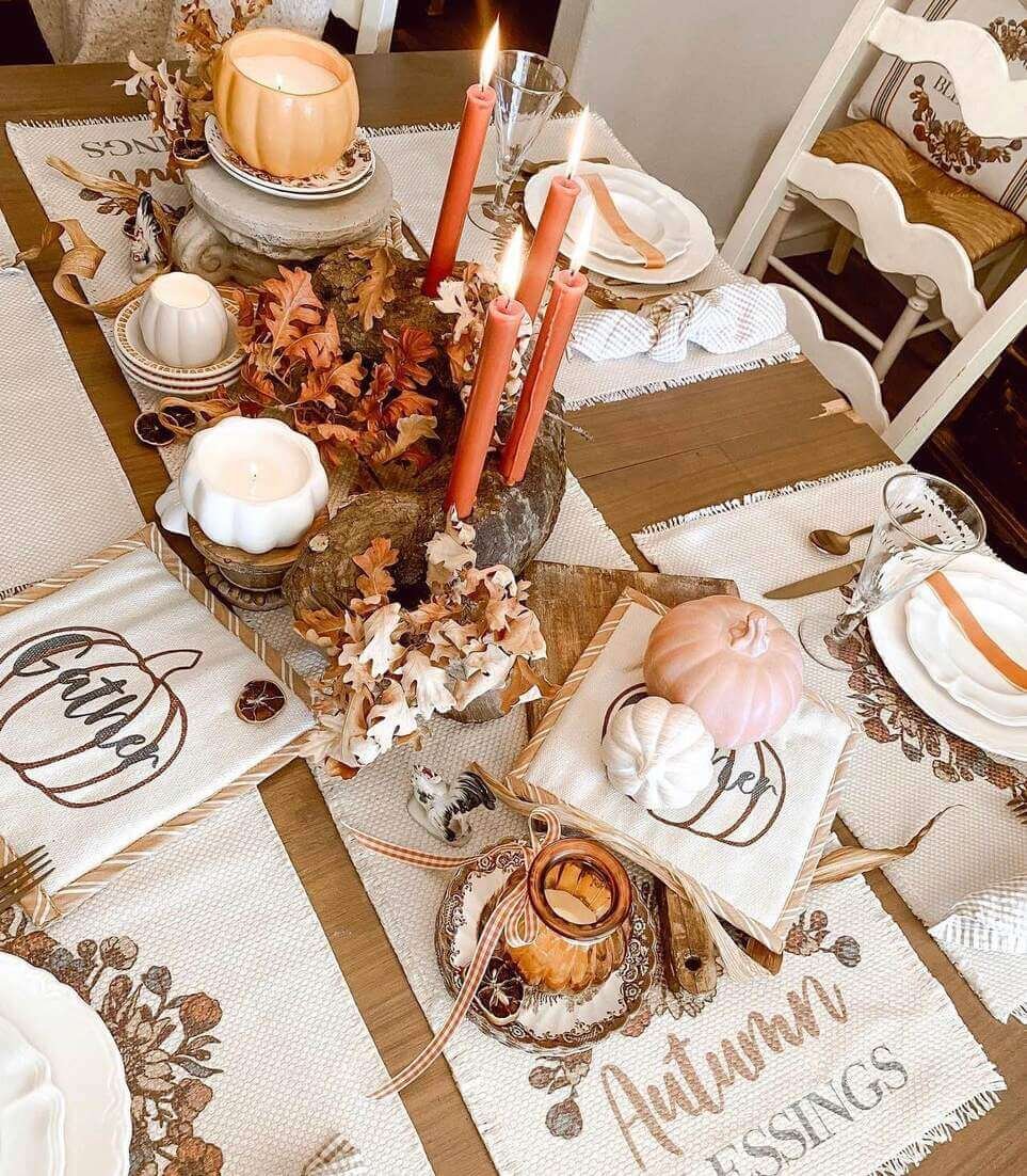 17 Stunning Thanksgiving Tablescape Ideas to Try in 2024
