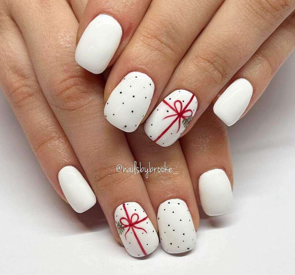 white christmas nail designs with red gift