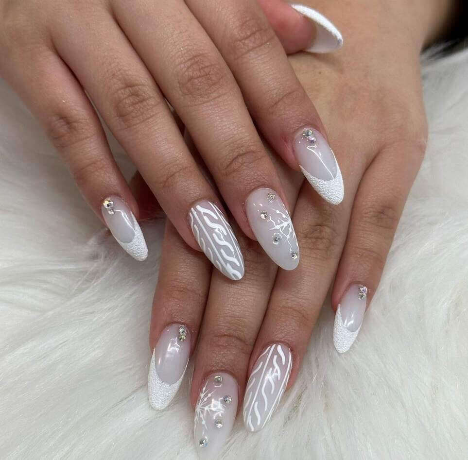 white christmas nail designs