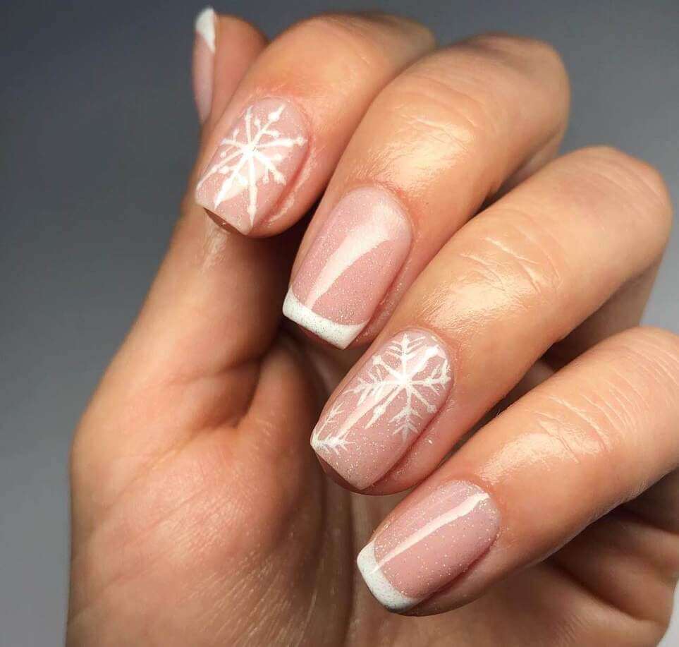 short white Christmas nail designs