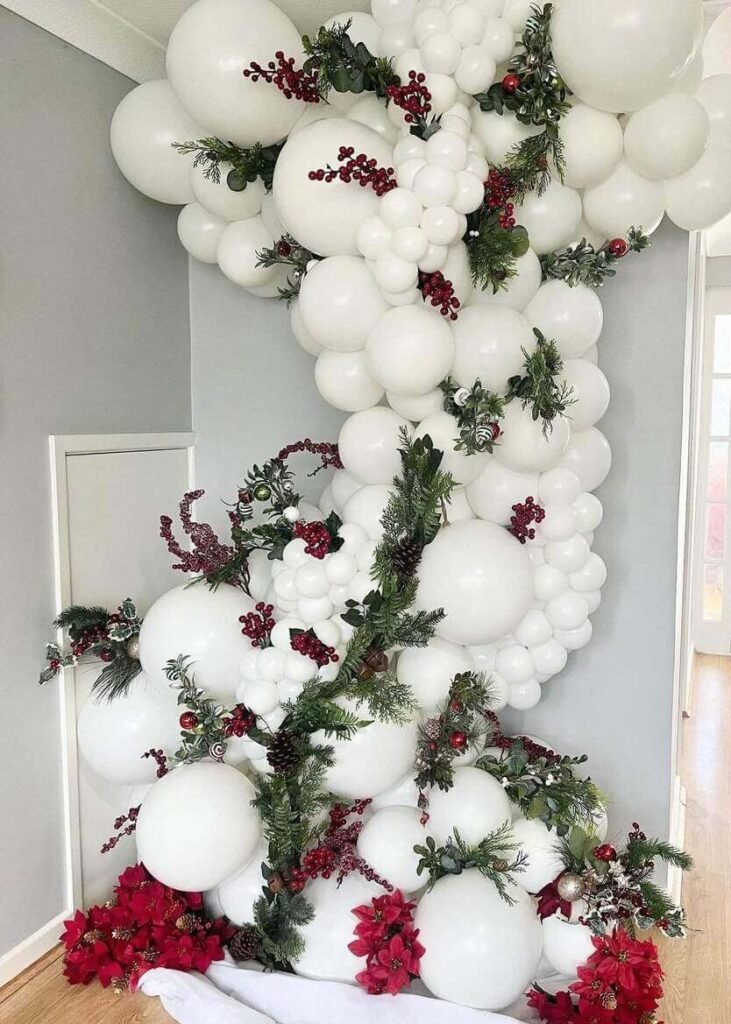 white Christmas balloon decoration ideas