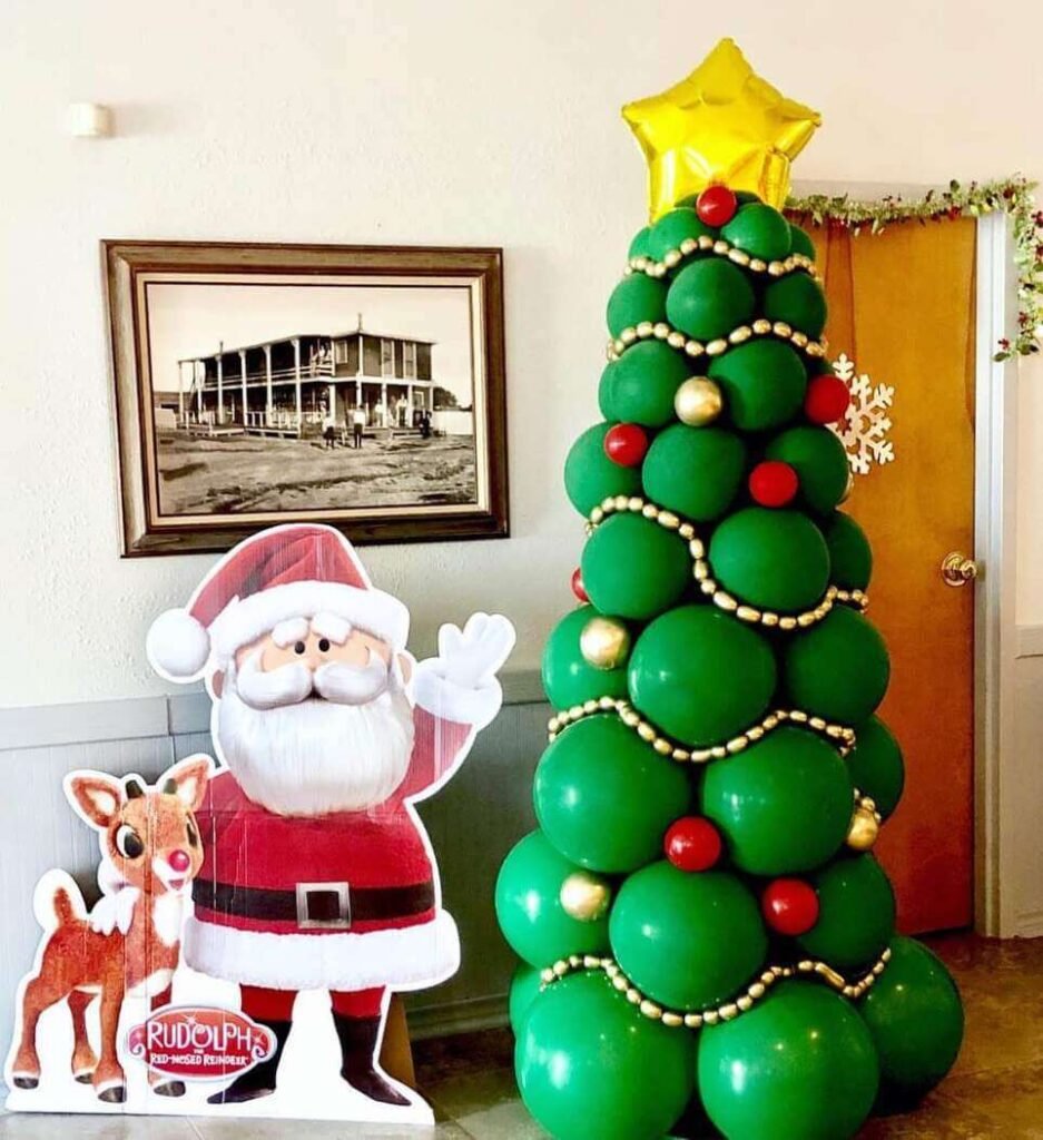 christmas balloon decoration ideas tree and santa