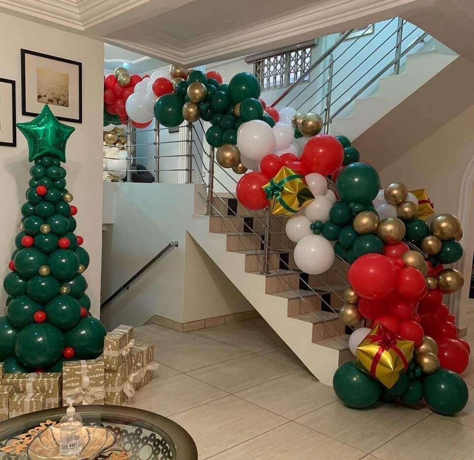 christmas balloon decoration ideas for staircase