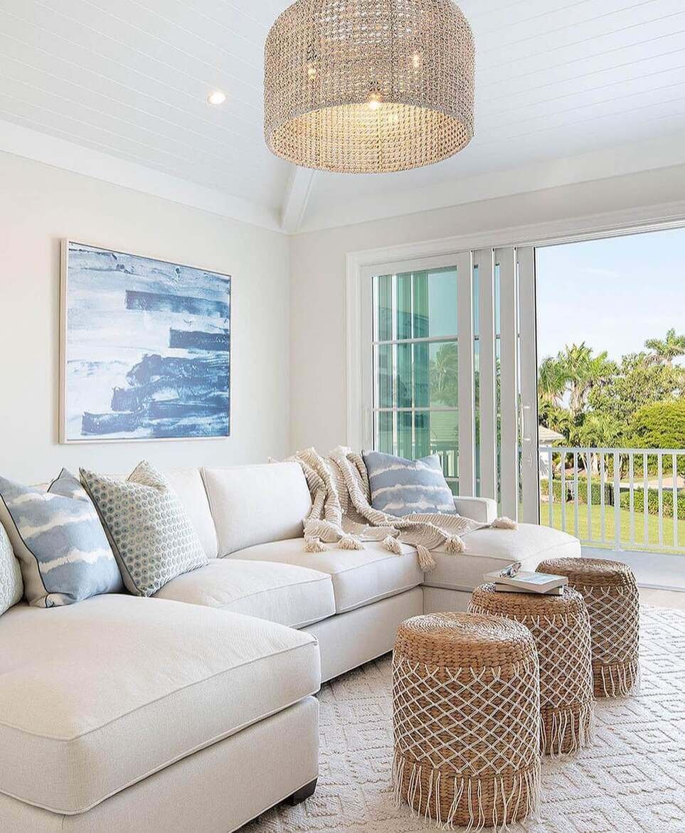 29 Breezy and Beautiful Coastal Living Room Ideas to Transform Your Space