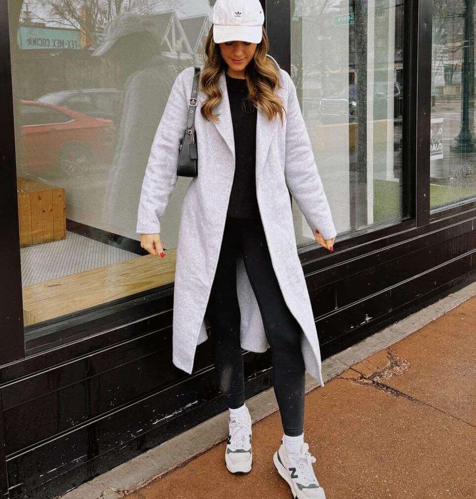 rainy day outfit ideas with leggings