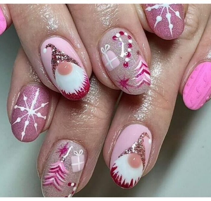 41 Festive Pink Christmas Nail Designs to Rosy Up Your Holiday