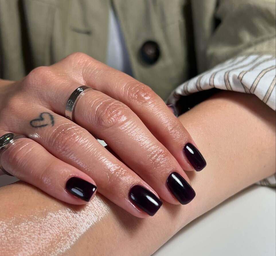 winter nail inspo