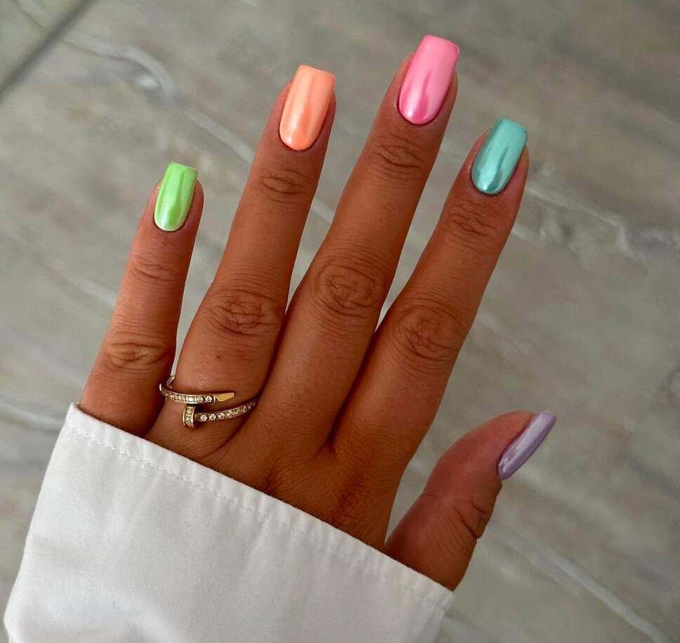 rainbow chrome nail designs