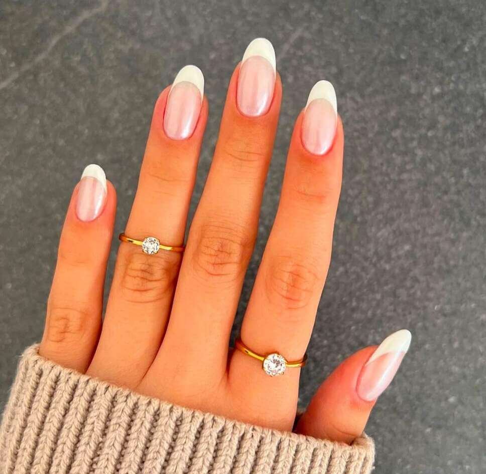 neutral chrome nails