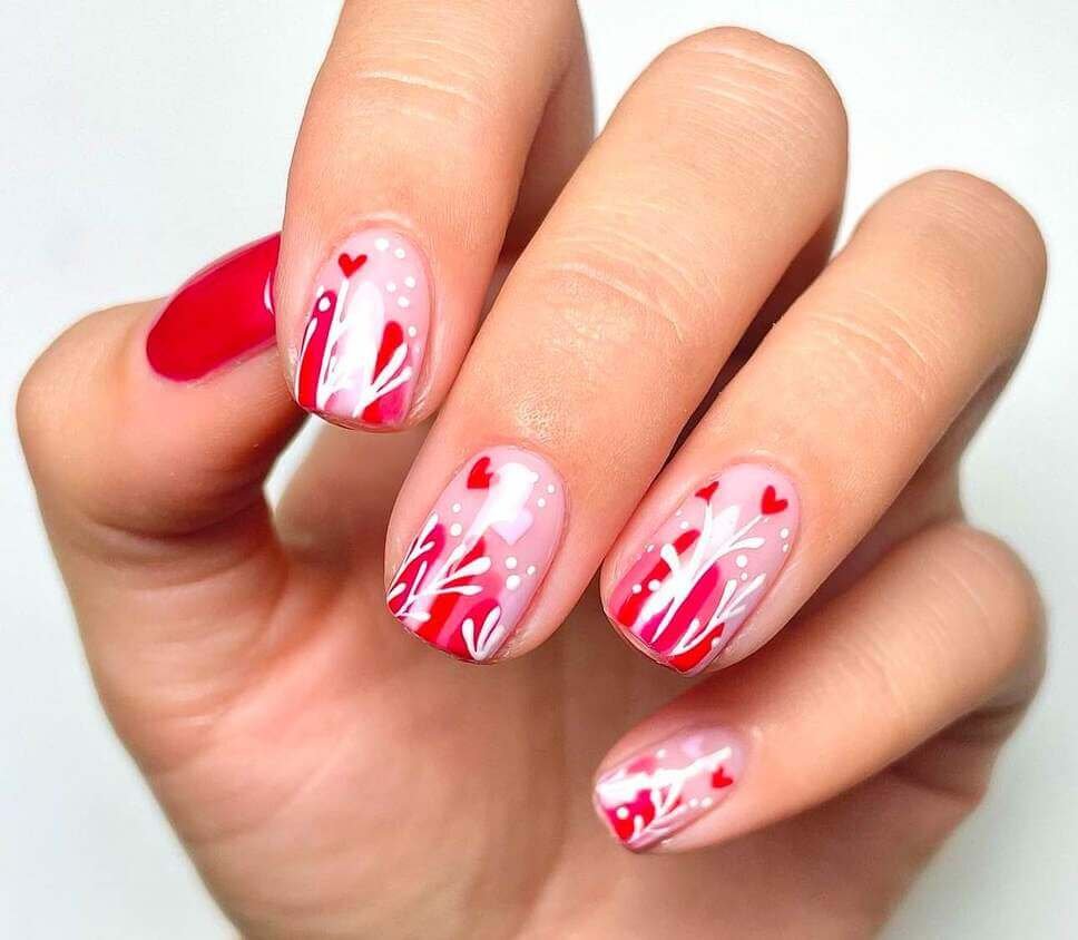 romantic Valentine's Day nail designs