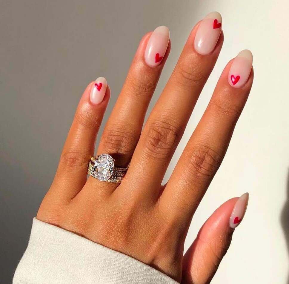 neutral Valentine's Day nail ideas