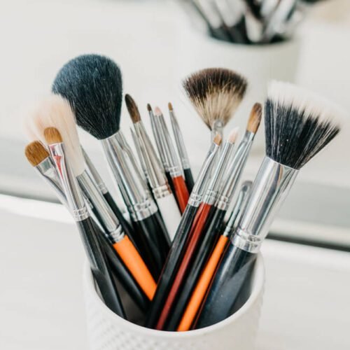 best way to store makeup brushes