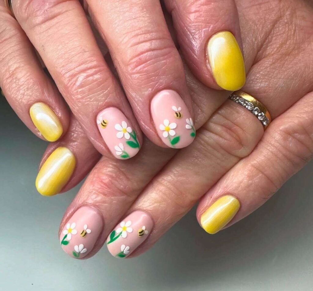 yellow bee nail ideas