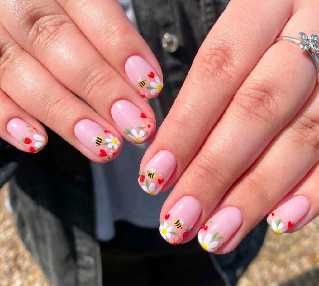 bee nail designs