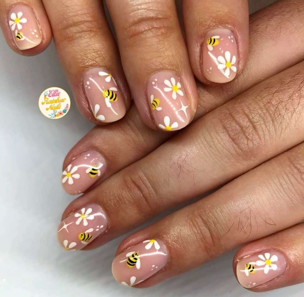 short bee nail designs