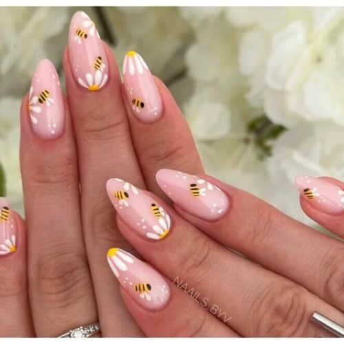 bee nail designs