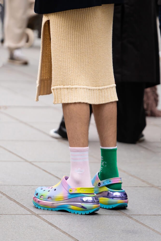 How to style Crocs