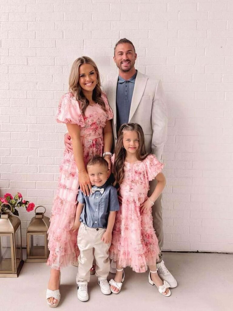 pink and blue family summer outfit ideas