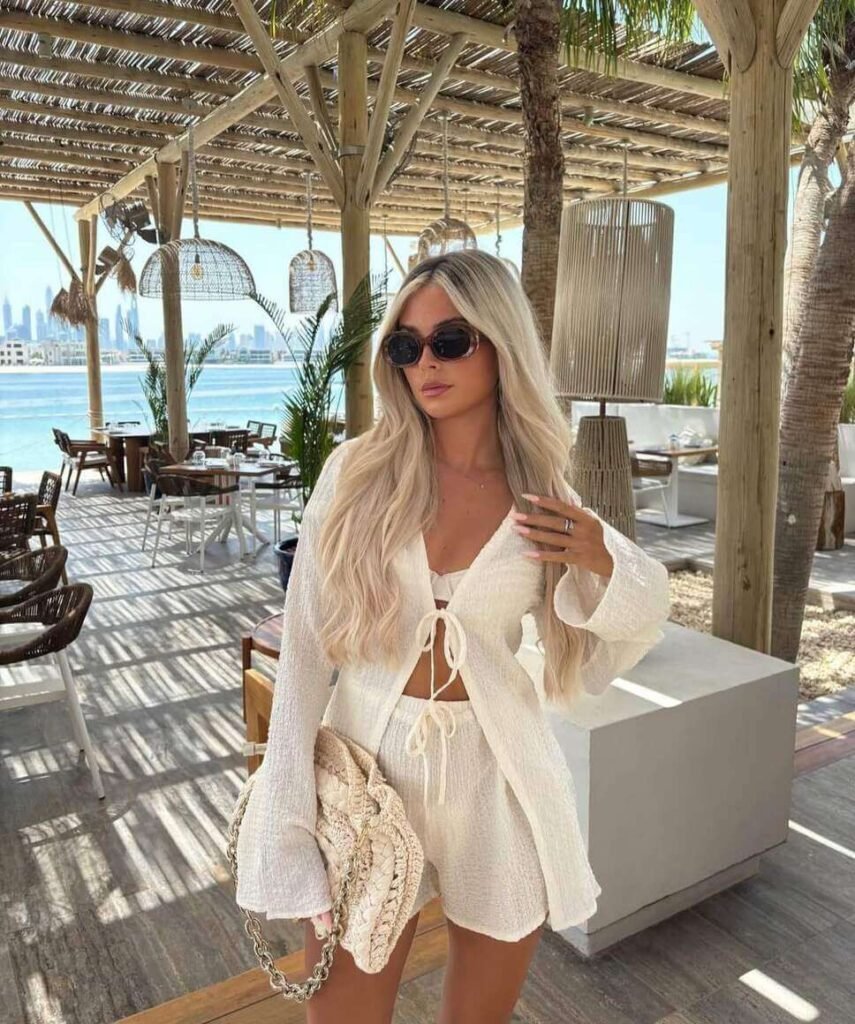 what to wear to the beach