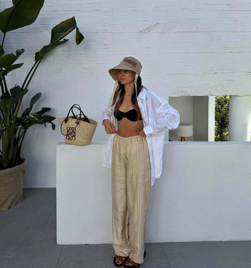 neutral beach outfit ideas