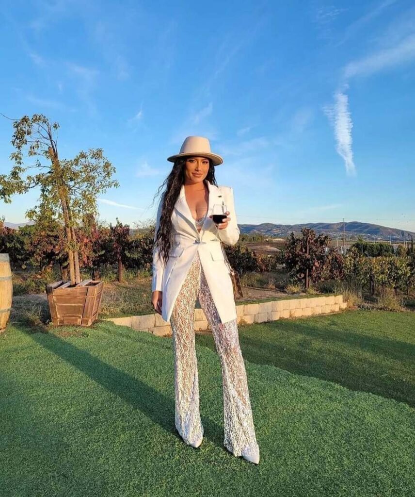 glam summer winery outfit