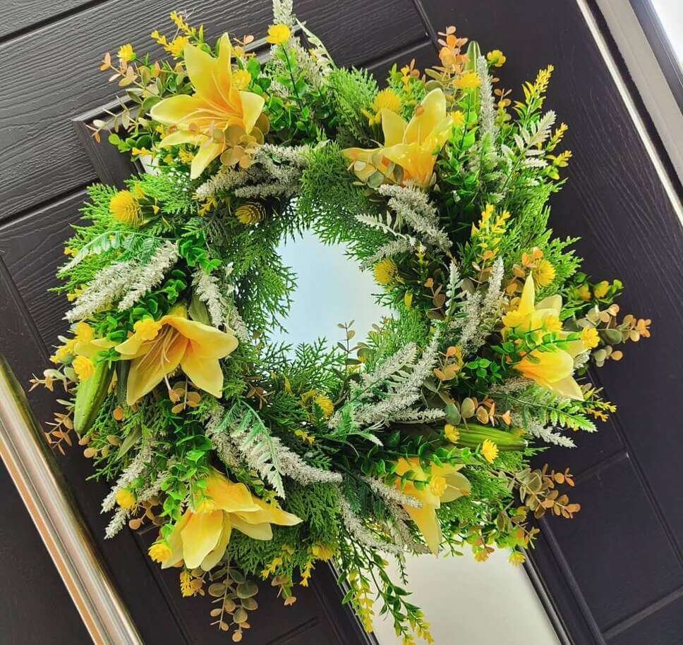 yellow and green summer wreath ideas