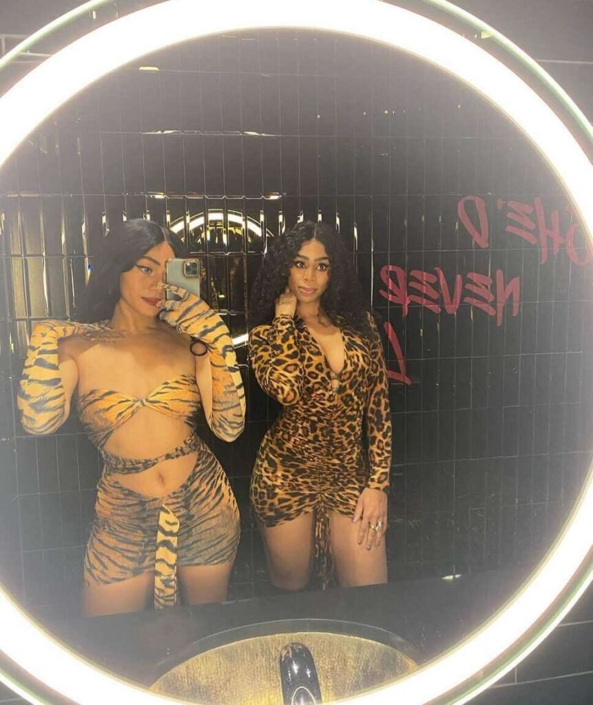 best friend halloween costumes