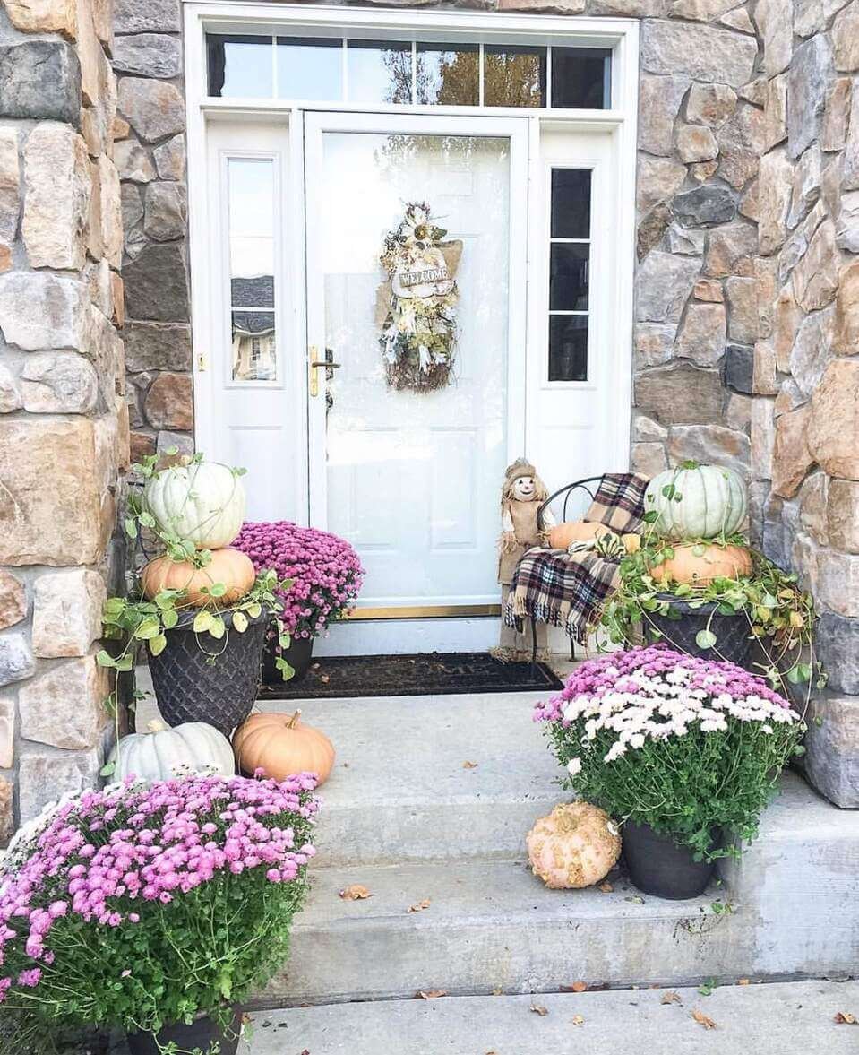 35 Fall Porch Decor Ideas to Copy for a Warm Welcome