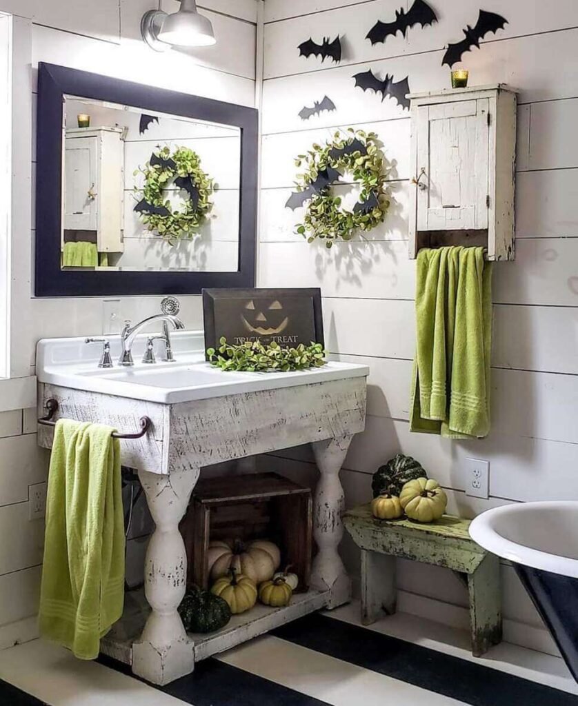 halloween bathroom decor