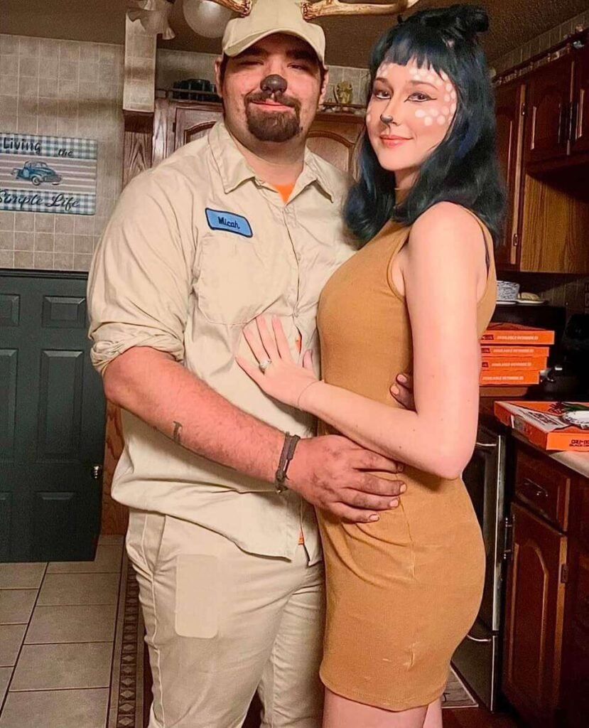 couple Halloween costumes