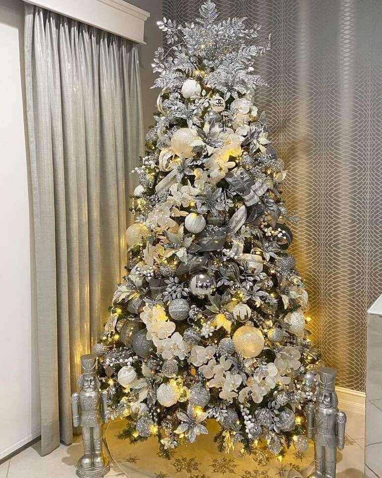 silver and white christmas tree ideas