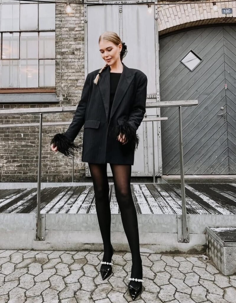 Christmas work party outfits mini black dress