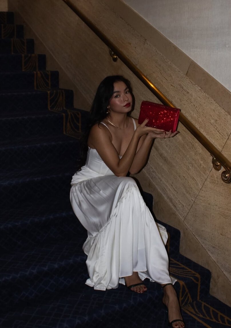 What to Wear to a Work Christmas Party: 21 Classy Outfit Ideas