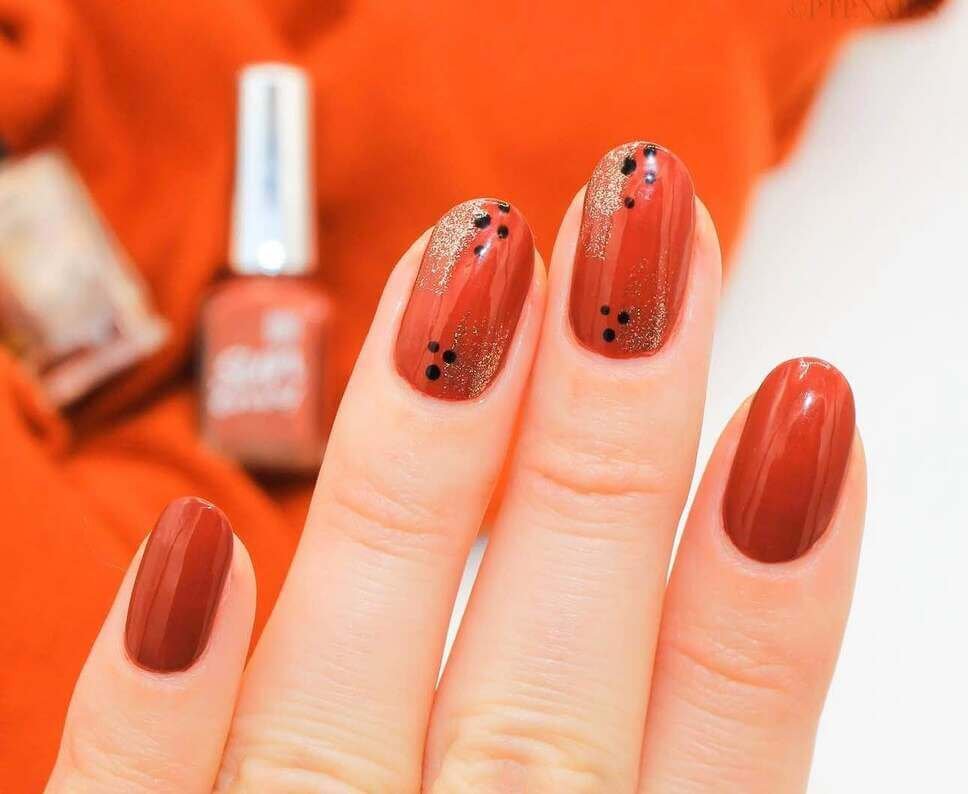 sparkly burnt orange nails
