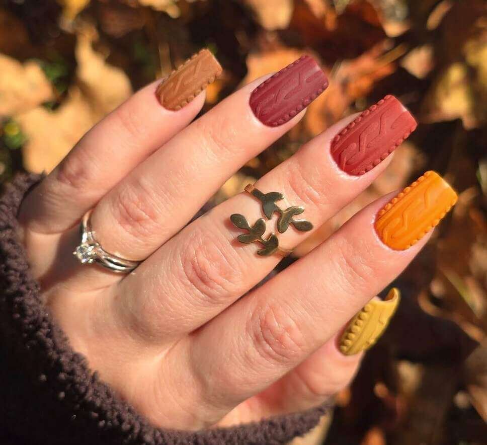 autumn sweater nail designs