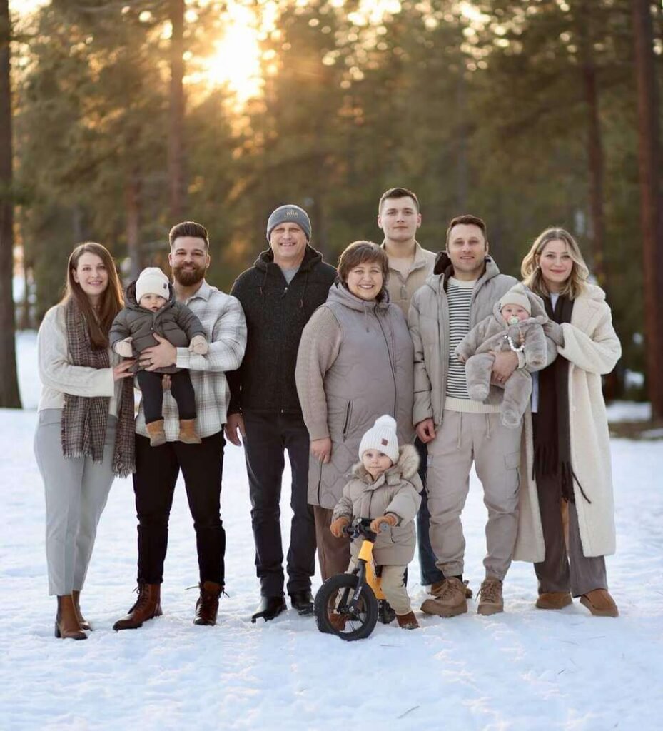 winter family photoshoot outfits 