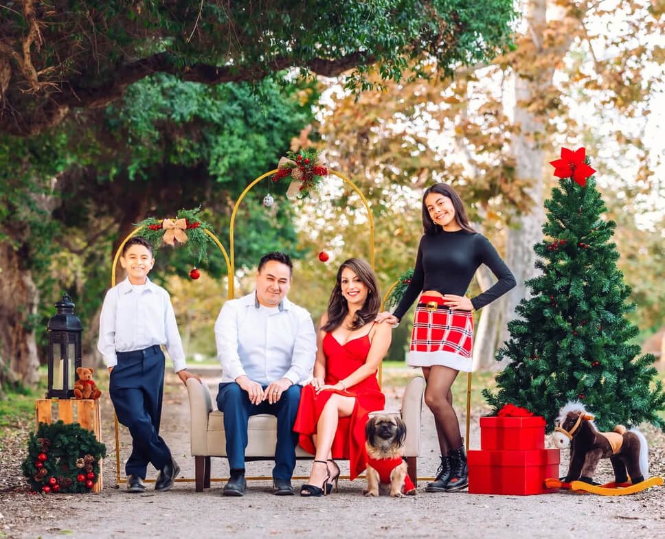 Christmas family photoshoot outfits 