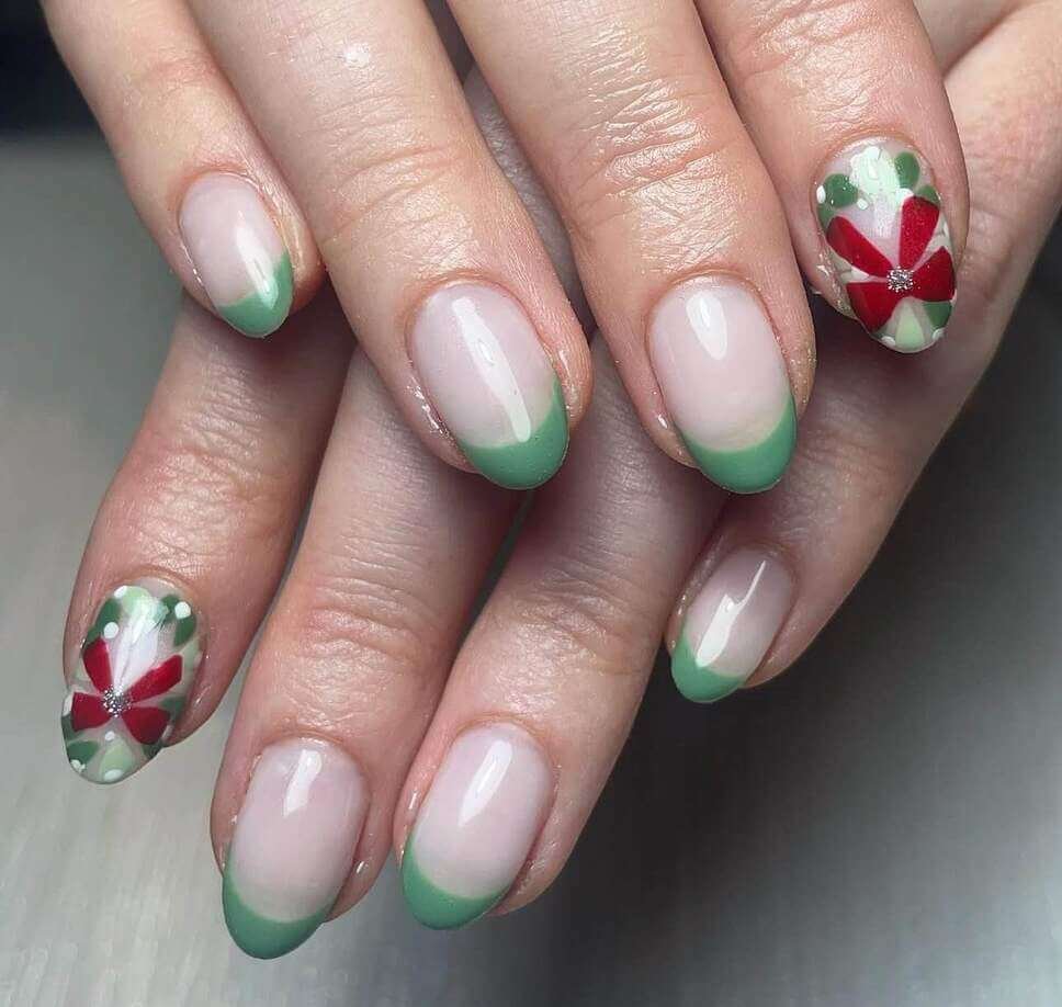 Christmas wreath nail designs 