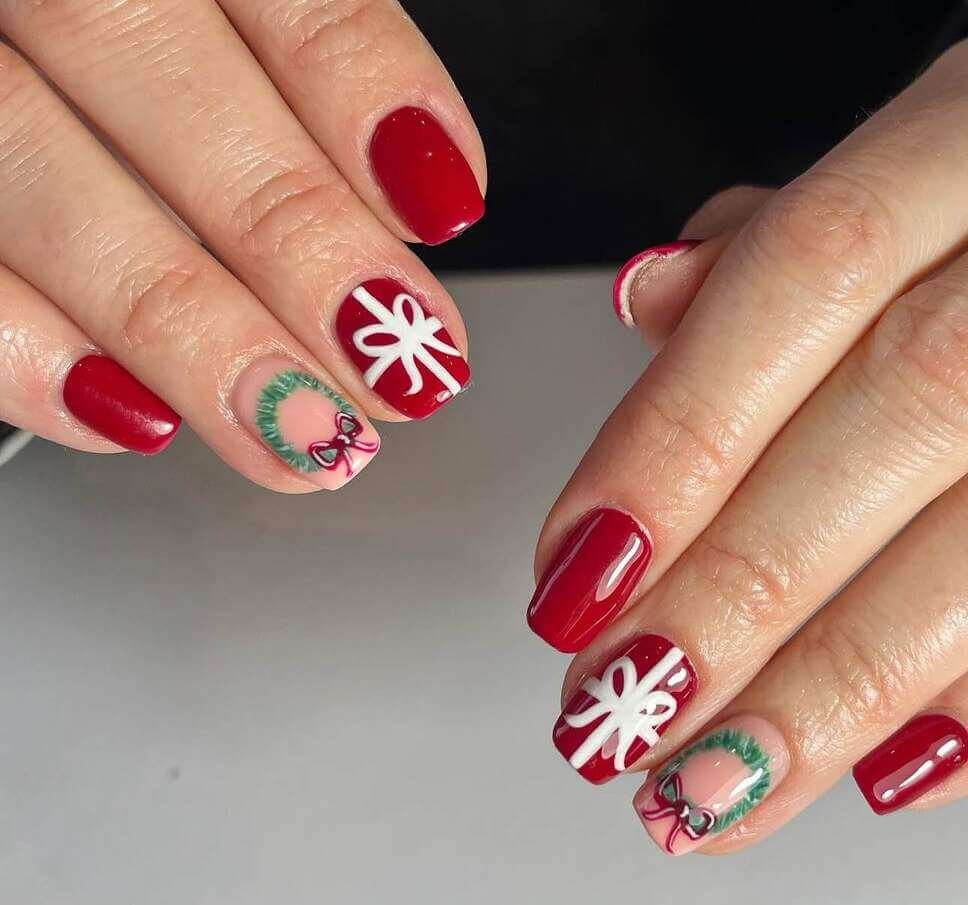 Christmas wreath nail designs 